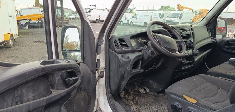 IVECO 35C13D CC – CAMION BENNE DOUBLE CAB  DS-325-CE