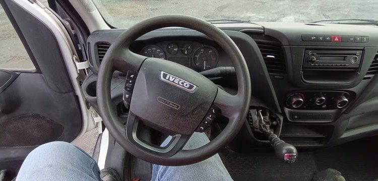 IVECO 35C13D CC – CAMION BENNE DOUBLE CAB  DS-325-CE