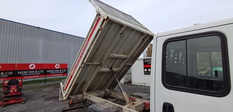 IVECO 35C13D CC – CAMION BENNE DOUBLE CAB  DS-325-CE