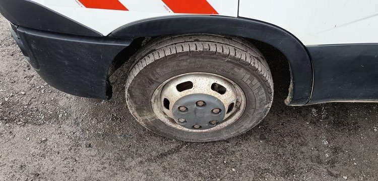 IVECO 35C13D CC – CAMION BENNE DOUBLE CAB  DS-325-CE