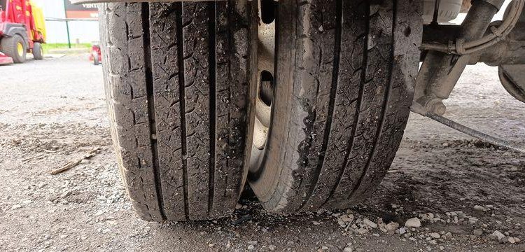 IVECO 35C13D CC – CAMION BENNE DOUBLE CAB  DS-325-CE