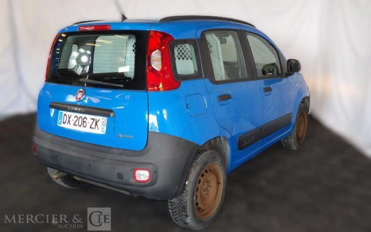 FIAT PANDA BLEU DX-206-ZK
