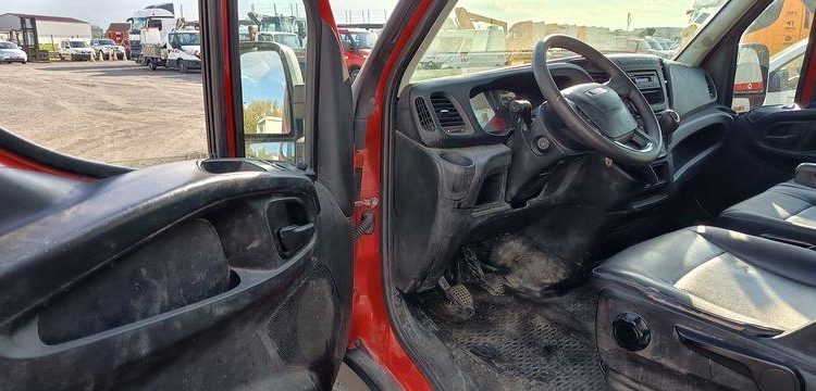 IVECO DAILY 35C – CAMION BENNE SIMPLE CAB COFFRE  DY-566-WL