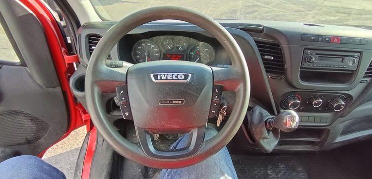 IVECO DAILY 35C – CAMION BENNE SIMPLE CAB COFFRE  DY-566-WL