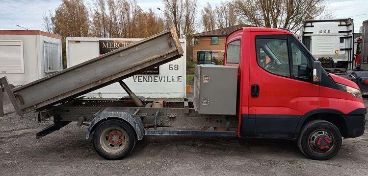 IVECO 35C13 – CAMION BENNE SIMPLE CAB  EA-753-XZ