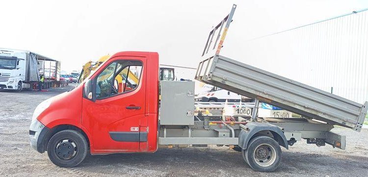 RENAULT MASTER DCI135 – CAMION BENNE SIMPLE CAB – COFFRE
  EB-447-TN