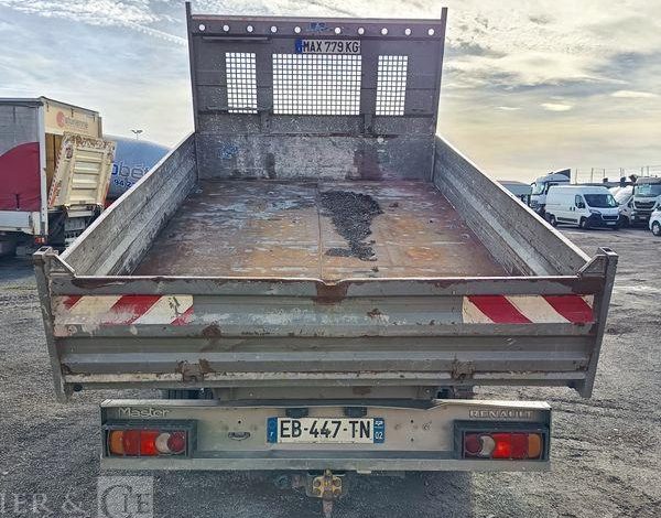 RENAULT MASTER DCI135 – CAMION BENNE SIMPLE CAB – COFFRE
  EB-447-TN