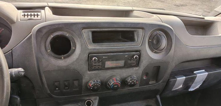 RENAULT MASTER DCI135 – CAMION BENNE SIMPLE CAB – COFFRE
  EB-447-TN