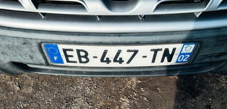 RENAULT MASTER DCI135 – CAMION BENNE SIMPLE CAB – COFFRE
  EB-447-TN