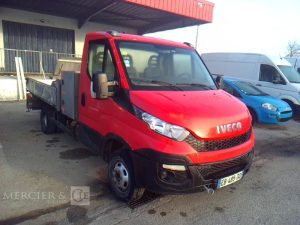 IVECO 35C13 – CAMION BENNE SIMPLE CAB – COFFRE  EB-485-DQ