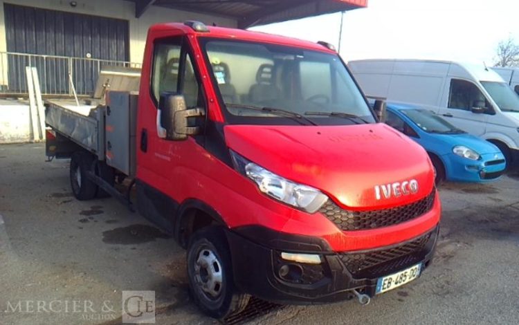IVECO 35C13 – CAMION BENNE SIMPLE CAB – COFFRE  EB-485-DQ