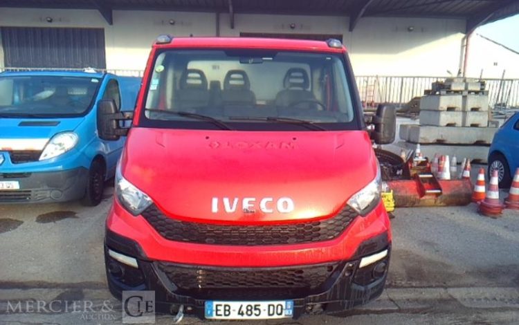 IVECO 35C13 – CAMION BENNE SIMPLE CAB – COFFRE  EB-485-DQ