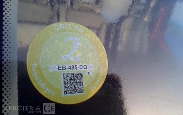 IVECO 35C13 – CAMION BENNE SIMPLE CAB – COFFRE  EB-485-DQ