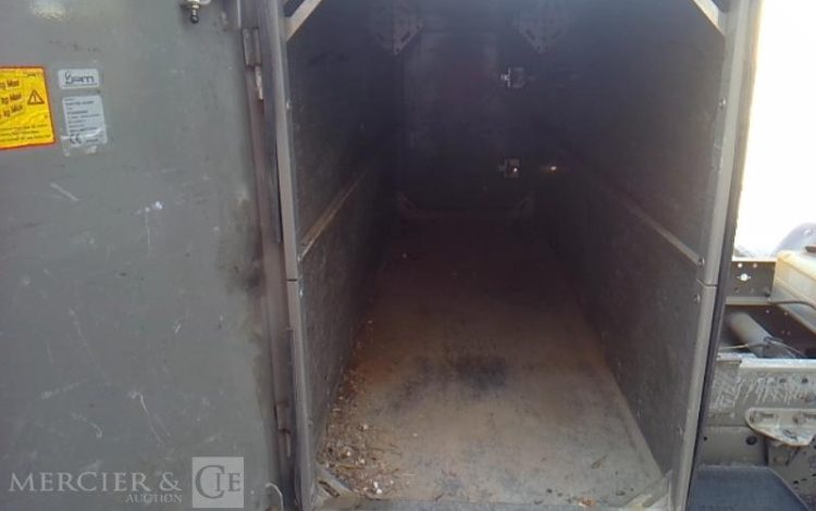 IVECO 35C13  BENNE SIMPLE CAB COFFRE  EB-977-AW