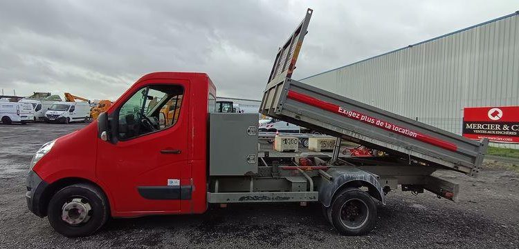 RENAULT MASTER BENNE SIMPLE CAB- COFFRE ROUGE ED-254-FX