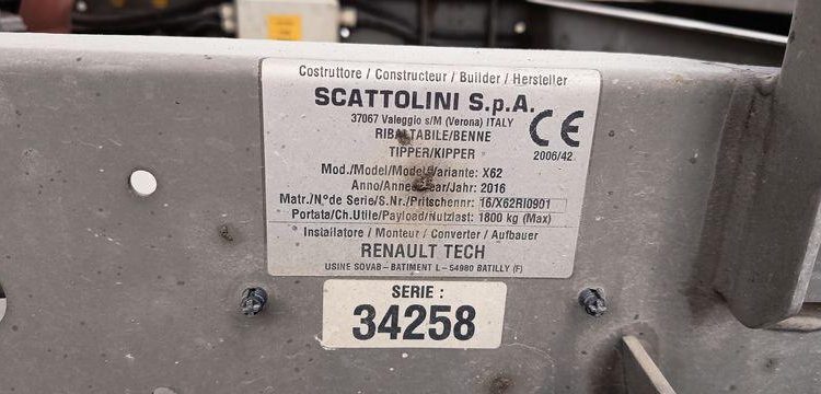 RENAULT MASTER BENNE SIMPLE CAB- COFFRE ROUGE ED-254-FX