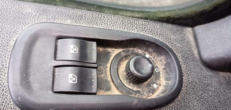 RENAULT MASTER BENNE SIMPLE CAB- COFFRE ROUGE ED-254-FX