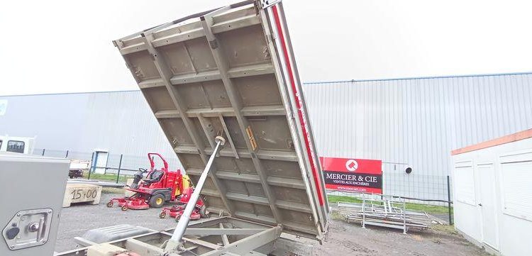 RENAULT MASTER BENNE SIMPLE CAB- COFFRE ROUGE ED-254-FX