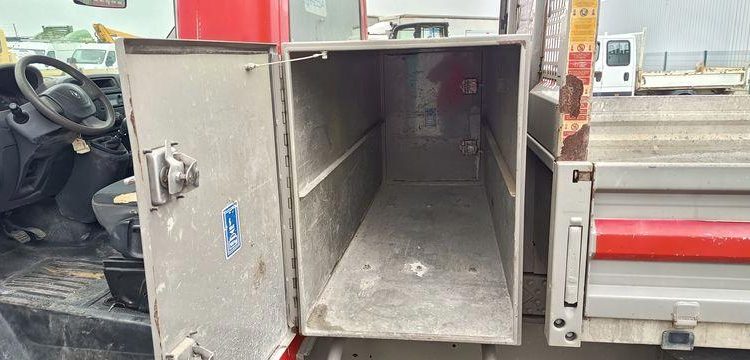 RENAULT MASTER BENNE SIMPLE CAB- COFFRE ROUGE ED-254-FX