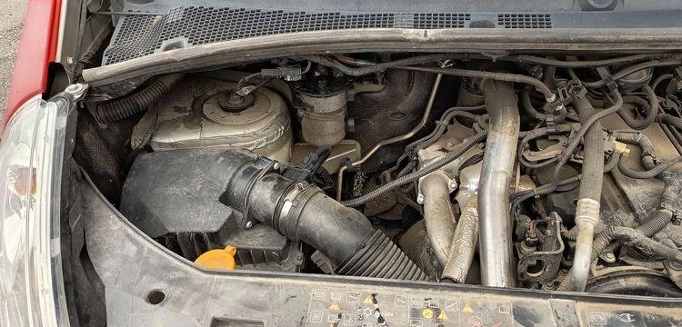 RENAULT MASTER BENNE SIMPLE CAB- COFFRE ROUGE ED-254-FX