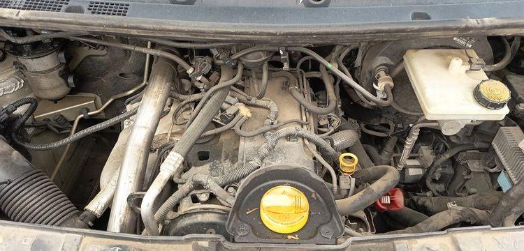 RENAULT MASTER BENNE SIMPLE CAB- COFFRE ROUGE ED-254-FX