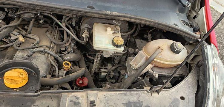 RENAULT MASTER BENNE SIMPLE CAB- COFFRE ROUGE ED-254-FX