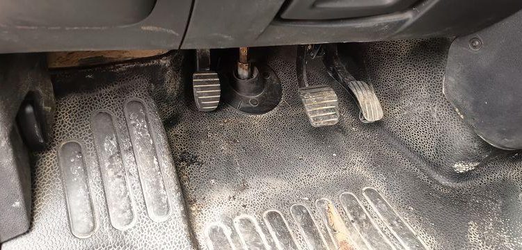 RENAULT MASTER BENNE SIMPLE CAB- COFFRE ROUGE ED-254-FX