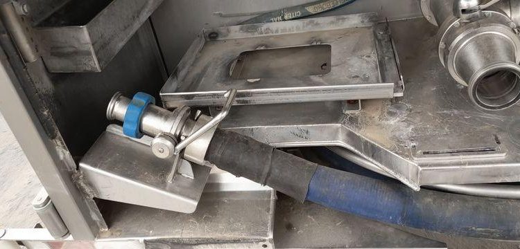 ETA SEMI REMORQUE SR3A CITERNE ALIMENTAIRE 3 ESSIEUX – PTAC : 38 TONNES – ANNEE 2016  EF-194-WZ