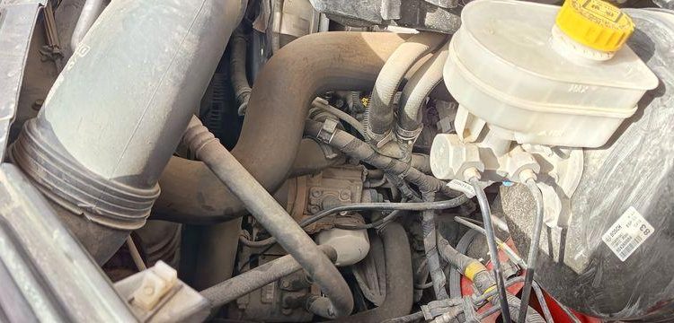 IVECO 35C13 – CAMION BENNE SIMPLE CAB – COFFRE ROUGE EF-202-TL