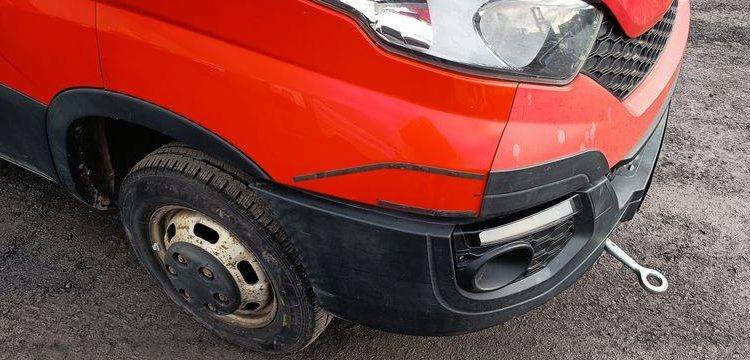 IVECO 35C13 – CAMION BENNE SIMPLE CAB – COFFRE ROUGE EF-202-TL