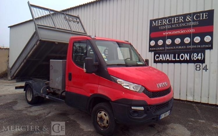 IVECO 35C13 – CAMION BENNE SIMPLE CABINE COFFRE  EF-385-FV