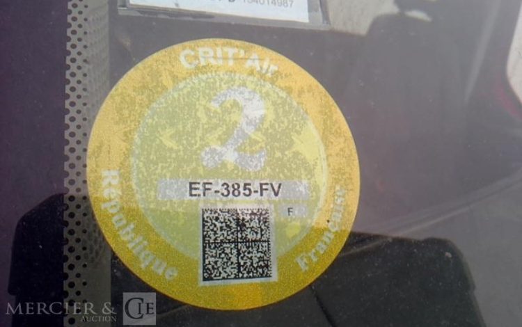 IVECO 35C13 – CAMION BENNE SIMPLE CABINE COFFRE  EF-385-FV