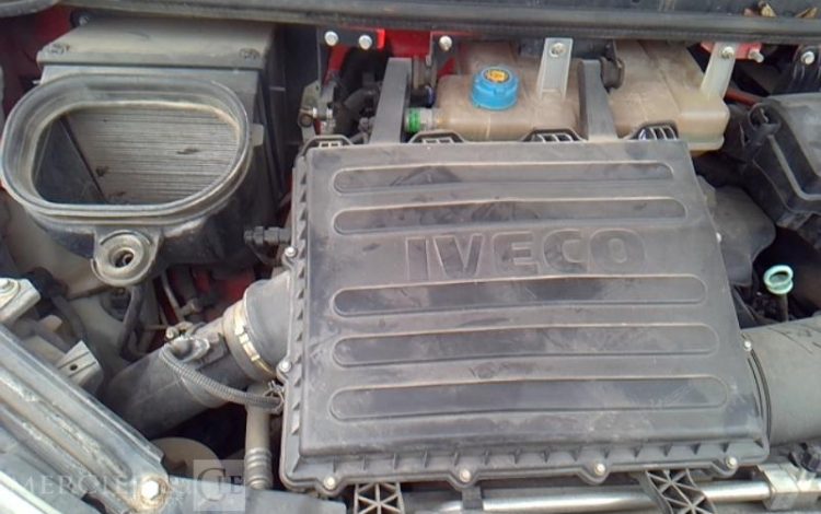 IVECO 35C13 – CAMION BENNE SIMPLE CABINE COFFRE  EF-385-FV