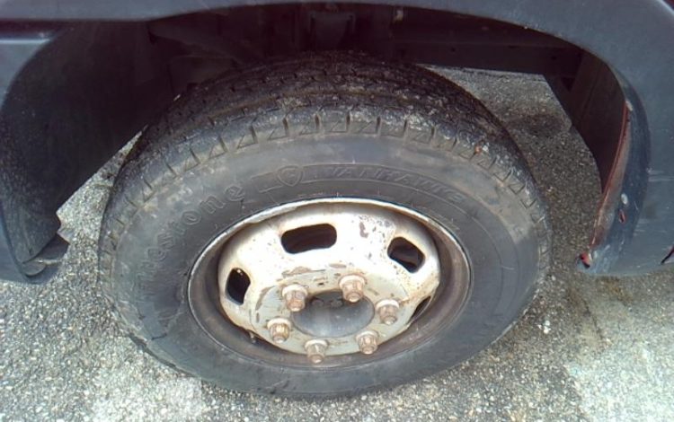 IVECO 35C13 – CAMION BENNE SIMPLE CABINE COFFRE  EF-385-FV