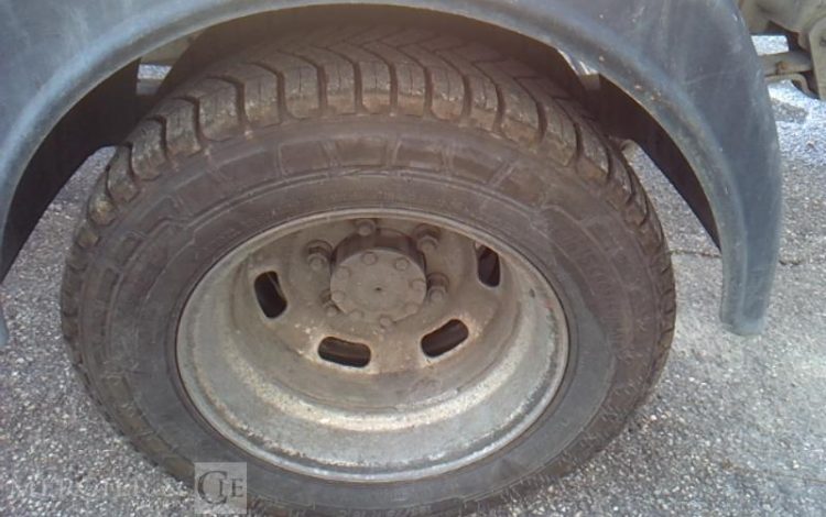 IVECO 35-130  BENNE SIMPLE CABINE COFFRE  EF-459-FE