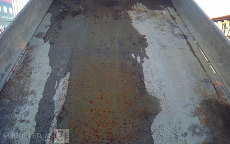 IVECO 35-130  BENNE SIMPLE CABINE COFFRE  EF-459-FE