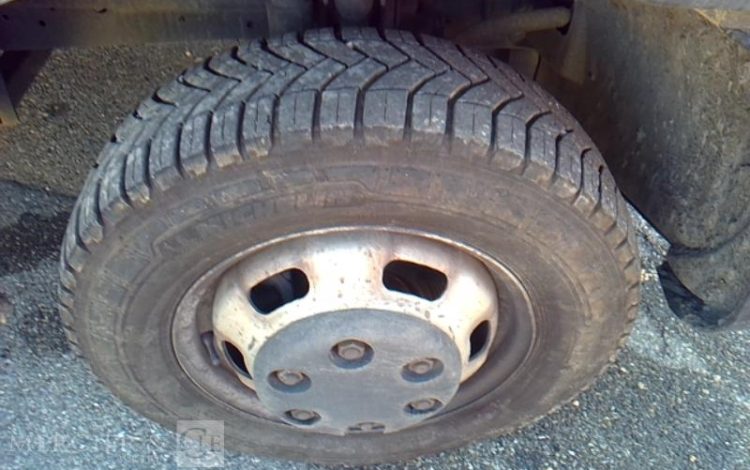 IVECO 35-130  BENNE SIMPLE CABINE COFFRE  EF-459-FE