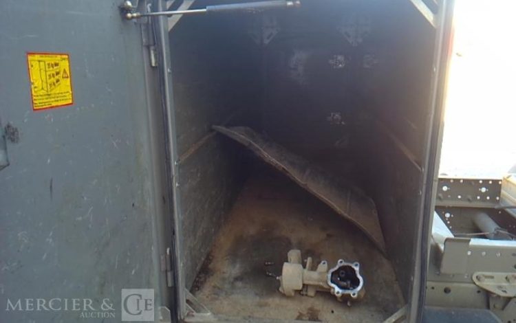 IVECO 35-130  BENNE SIMPLE CABINE COFFRE  EF-459-FE