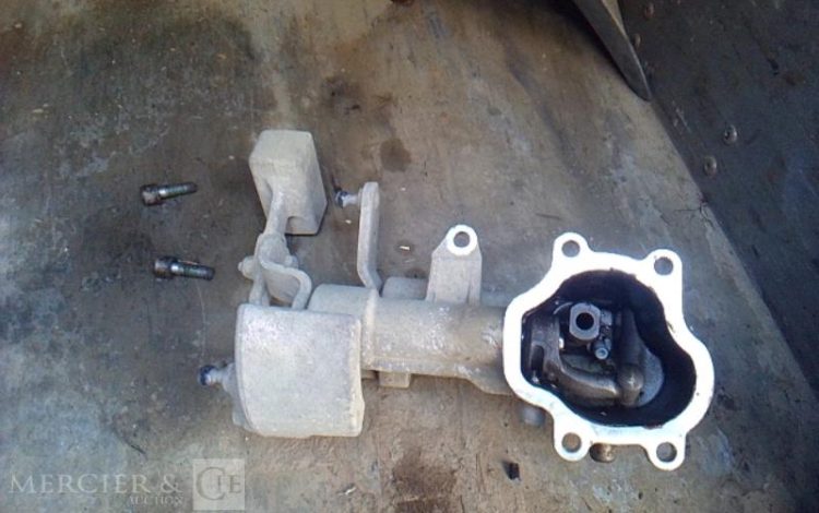 IVECO 35-130  BENNE SIMPLE CABINE COFFRE  EF-459-FE