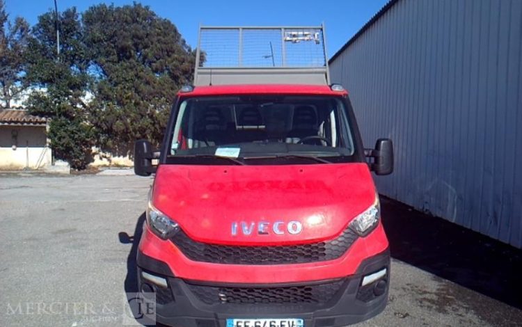 IVECO 35-130  BENNE SIMPLE CABINE COFFRE  EF-646-FV