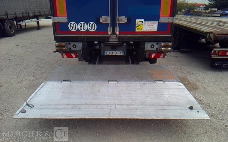LECITRAIL SEMI REMORQUE HAYON FRIGO 3 ESSIEUX PTAC 38T BLEU EJ-313-TY