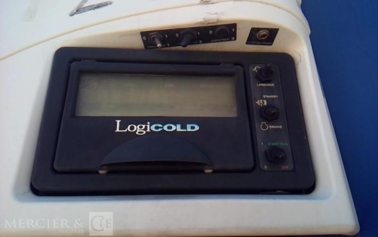 LECITRAIL SEMI REMORQUE HAYON FRIGO 3 ESSIEUX PTAC 38T BLEU EJ-313-TY