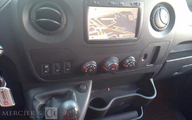 NISSAN NV400 GRIS EJ-761-NT
