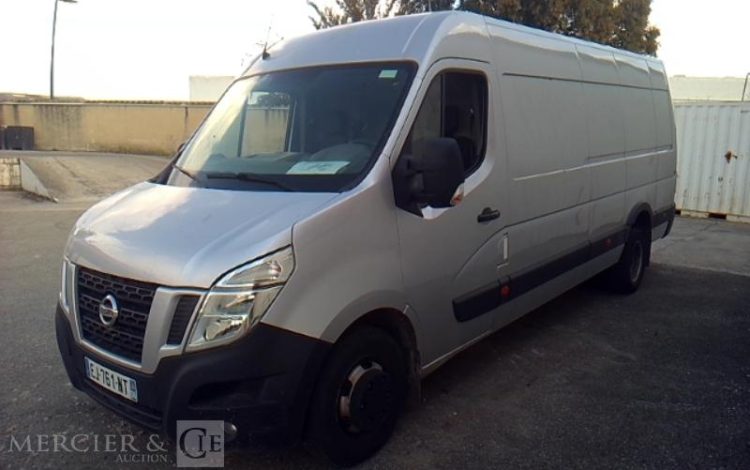 NISSAN NV400 GRIS EJ-761-NT