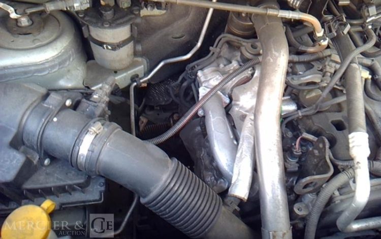 NISSAN NV400 GRIS EJ-761-NT
