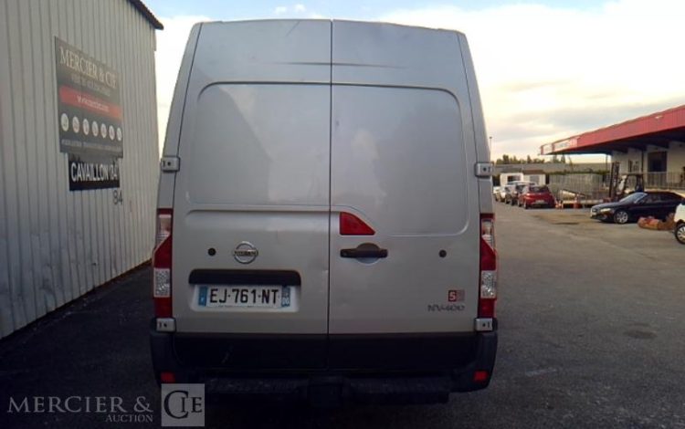NISSAN NV400 GRIS EJ-761-NT