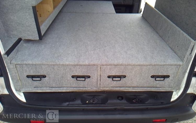 NISSAN NV200 BLANC EJ-972-MQ
