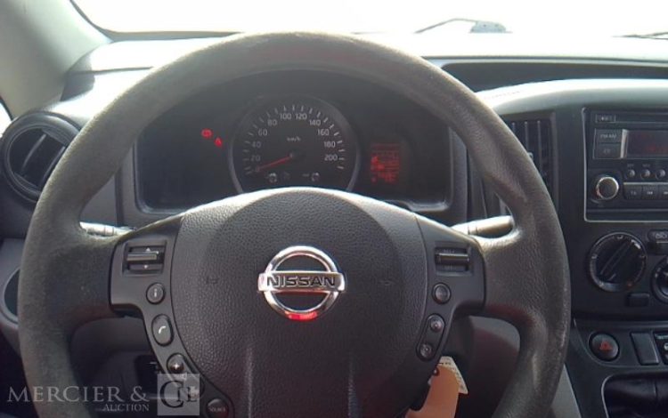 NISSAN NV200 BLANC EJ-972-MQ