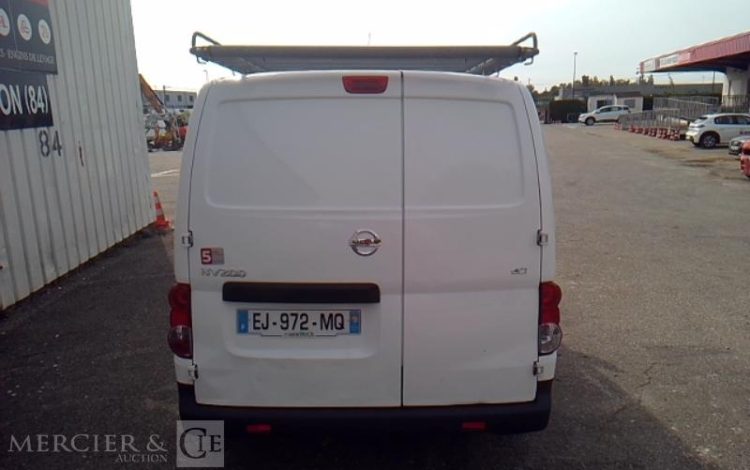 NISSAN NV200 BLANC EJ-972-MQ