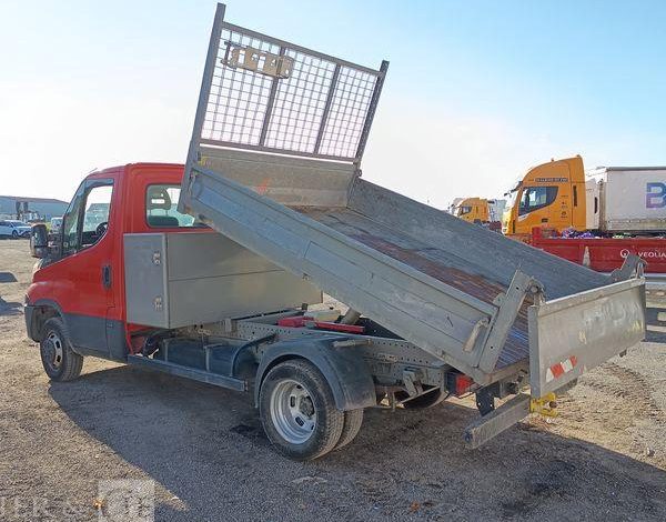 IVECO CAMION BENNE SIMPLE CAB – COFFRE  EN-015-QY